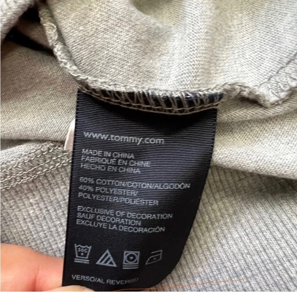 Junior boys hooded‎ long sleeve shirt, Tommy Hilfiger, Large (16/18) - Picture 4 of 4